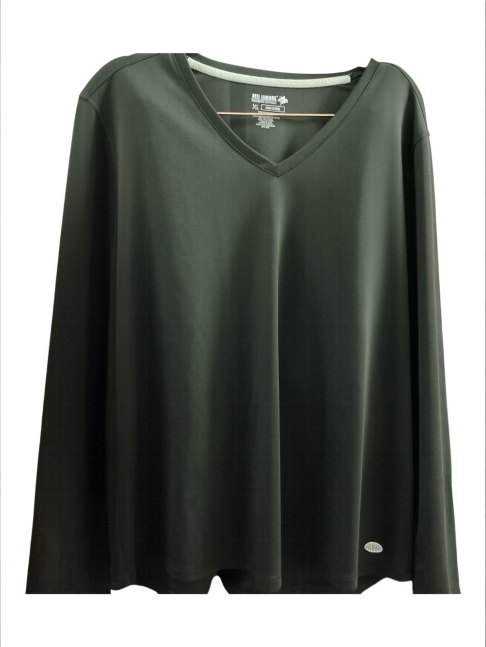 Reel Legends Women's V-Neck Long Sleeve Sun ProtectionTop - Black